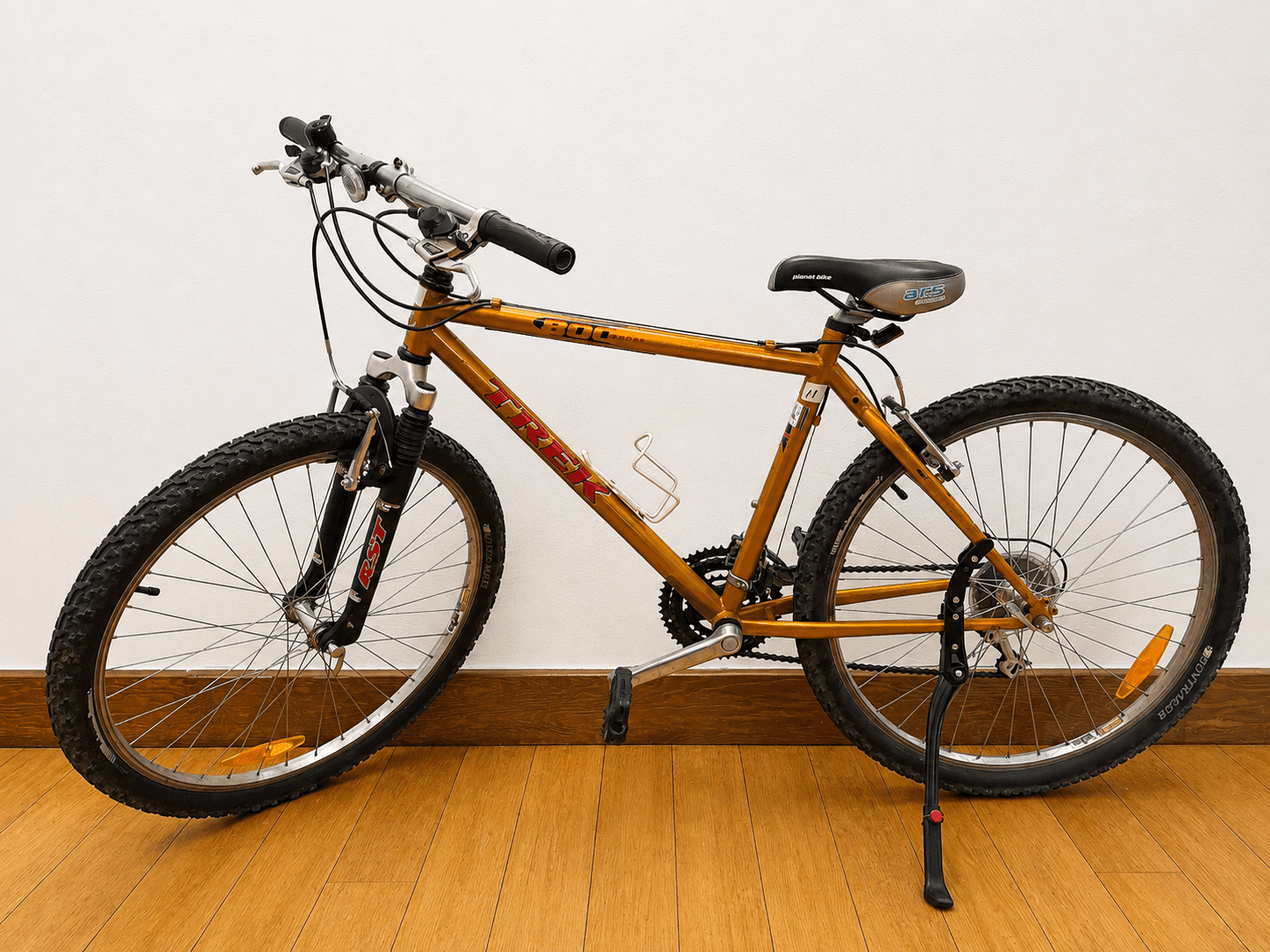 Trek-Mountain-11 bicycle photo